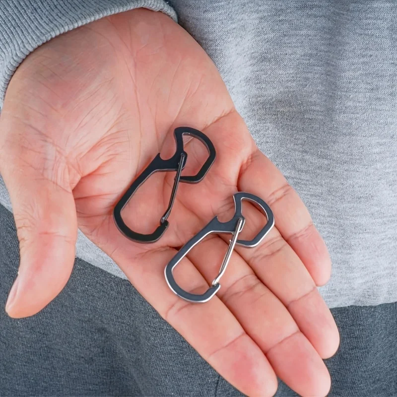 Multifunktionale Hängeschnalle aus Edelstahl für den Außenbereich, robuster und langlebiger Schlüsselanhänger, schnell hängender Schlüsselringhaken mit Flaschenöffner – Detail 3
