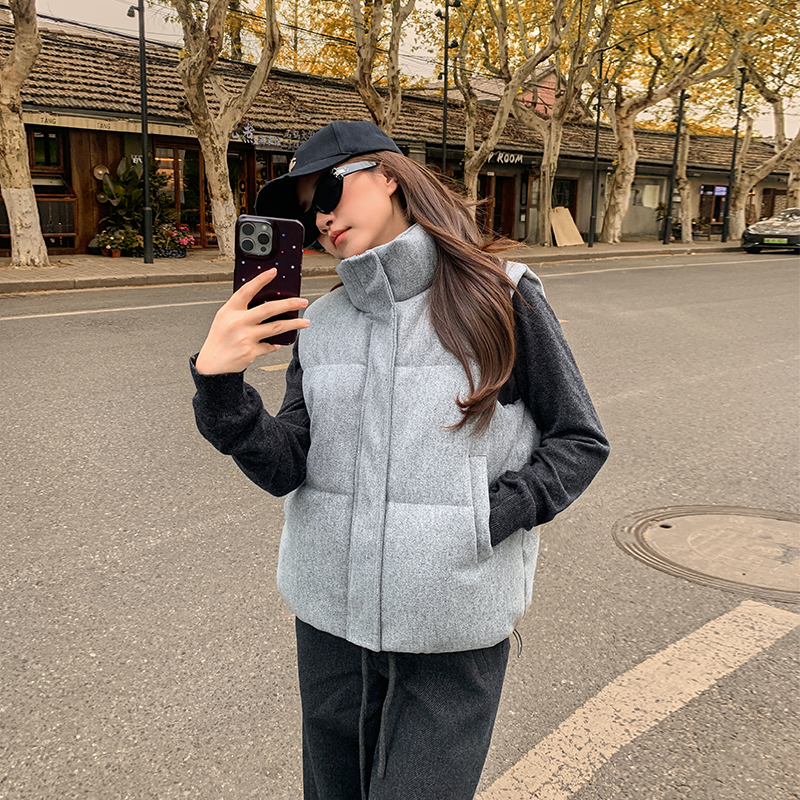  Women's Stand Collar Loose Fit Thiened down Cotton Vest Autumn Winter New Sle Faionable Outerwear Jaet ort Length 