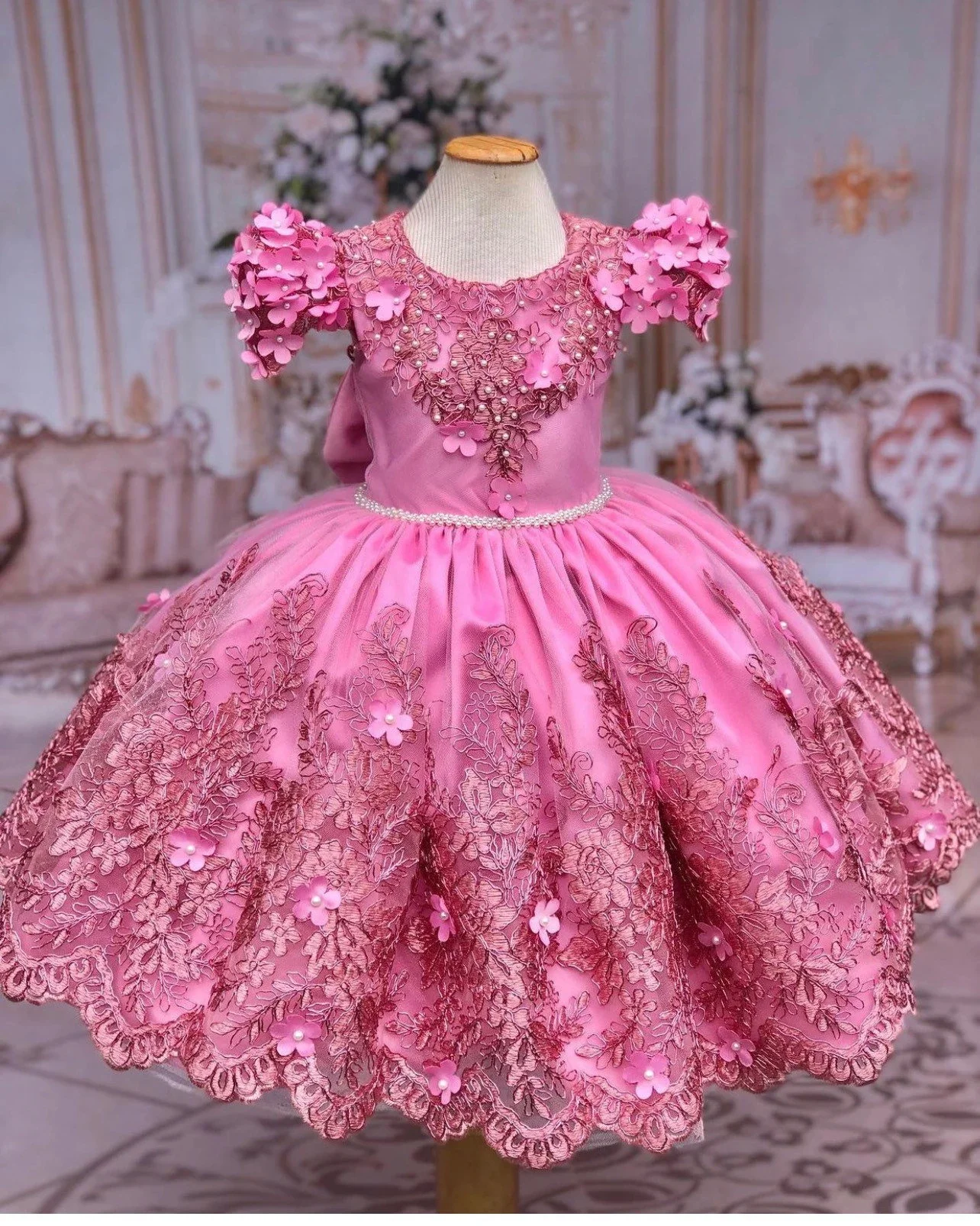 

Luxury Pink Flower Girl Dresses Beads With Bow Puffy Kids Birthday Pageant Dress Children Toddler Baby For Wedding Ball Gown