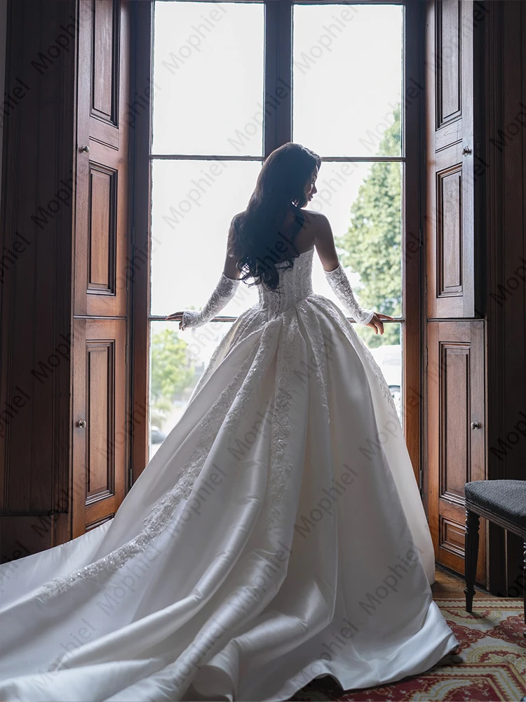 Mophiel Satin Wedding Dresses Straoless Detachable Sleeve A Line White Bride Dress with Appliques Elegant Bridal Gown Customized