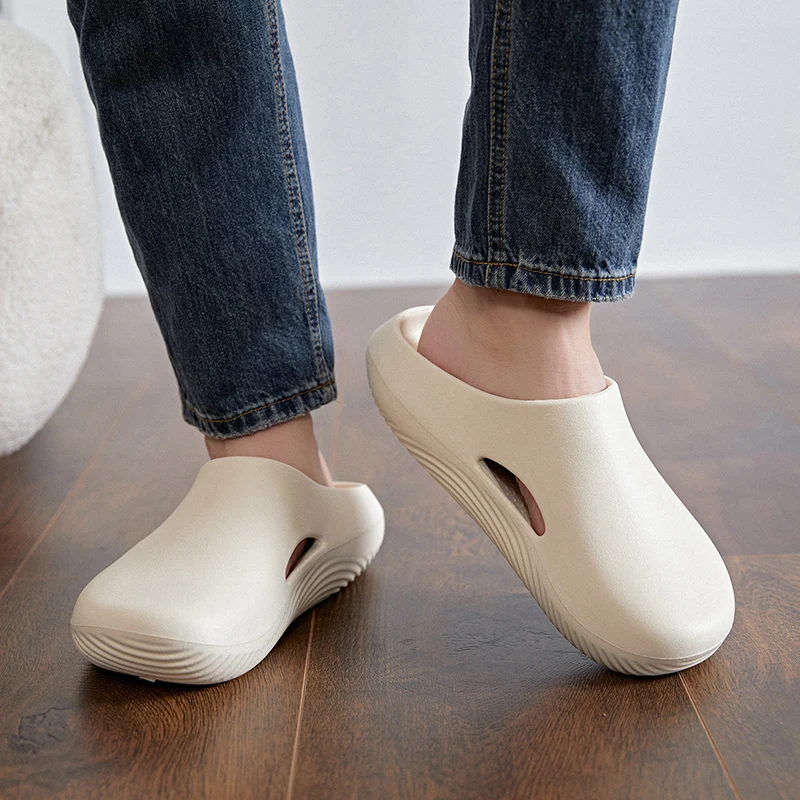 2025 nuevos zapatos de Chef antideslizantes informales de verano para hombre, zapatillas resistentes al desgaste, cómodas y transpirables, sandalias sólidas de EVA Sofe
