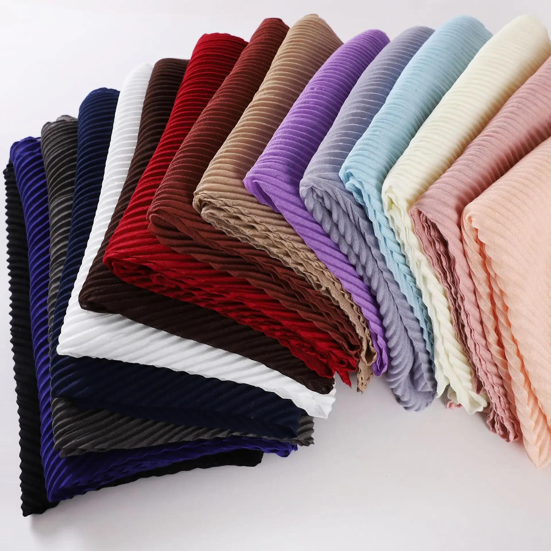 Fashion Pleated Hijabs Elegant Long Shawl Wrap Plain Muslim Headscarf Autumn Winter Women Wrinkled Modesty Headwrap Soft Muffler