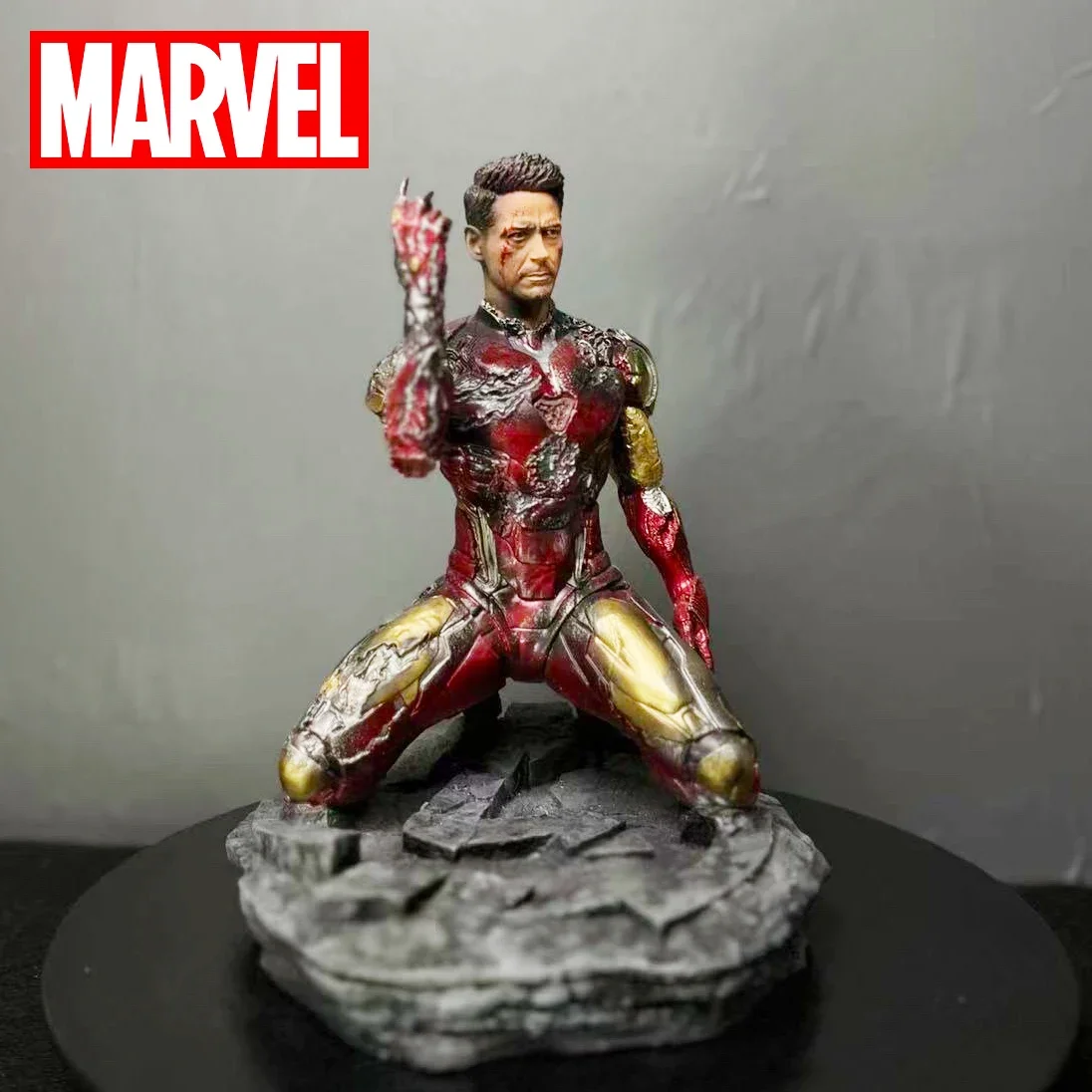 

Hot Marvel Illuminated Iron Man Finger Snapping Statues Action Figures Avengers Endgame Ironman Kneeling Doll Collectible Toys