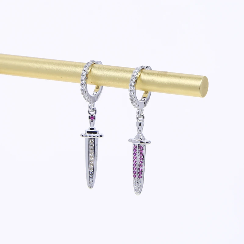New Ice Out Gothic Sword Dagger Earring Full Iced Bling Cubic Zirconia High Quality Copper Hip Hop Fashion Jewelry Gift Party