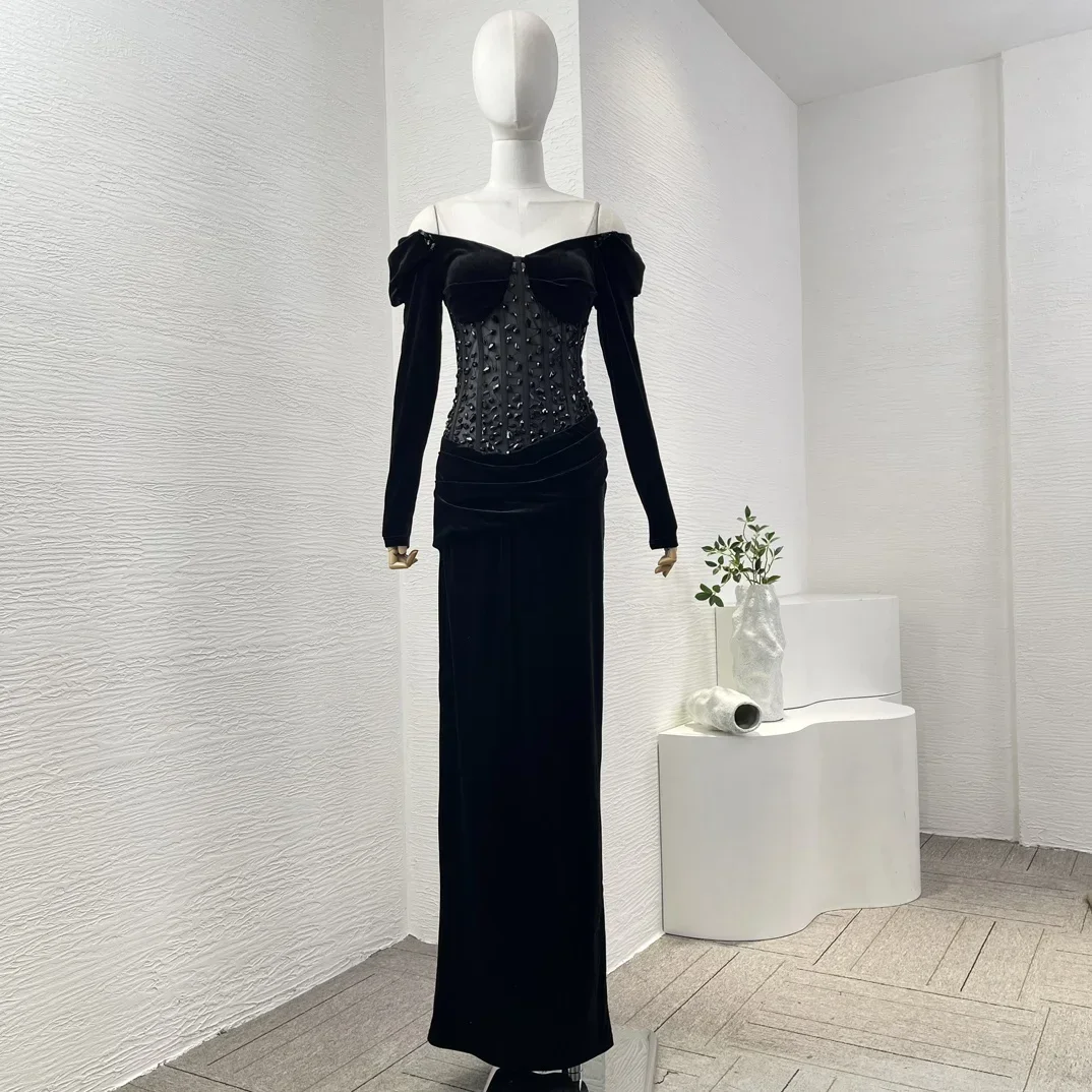 

Black Vintage Good Quality 2024 New Off The Shoulder Long Sleeve Beading Velvet Women Maxi Dress for Party