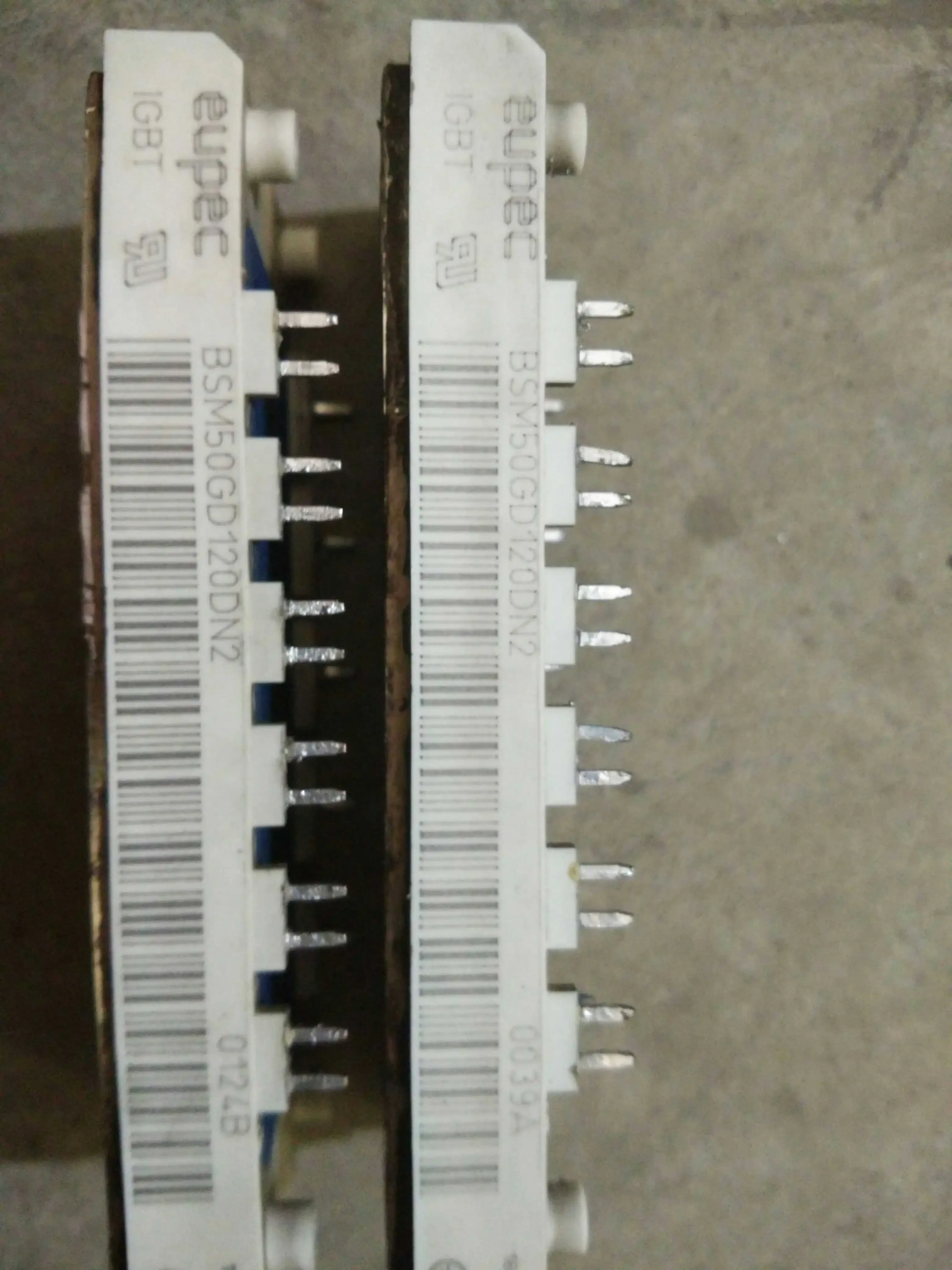 Il modulo BSM50GD120DN2 in stock ha utilizzato il test pass (1 pezzo)