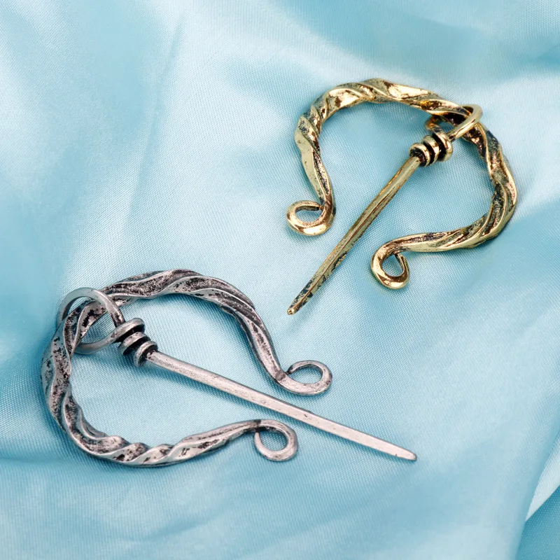 1 PC VINTAGE เสื้อคลุมไวกิ้งเข็มกลัดโจรสลัด Cloak Coat Shawl BUCKLE โลหะ Trench Coat PIN คอสเพลย์อุปกรณ์เสริมของขวัญฮาโลวีน