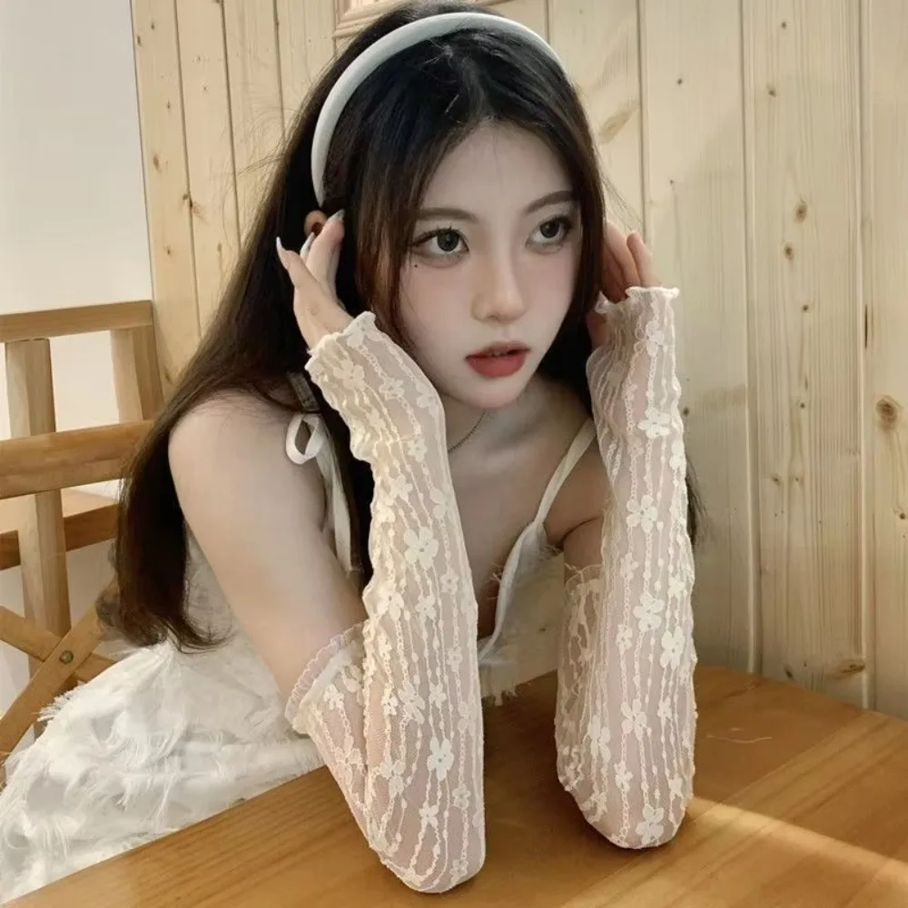 Fashion Lace Sunscreen Sleeve Thin Fingerless Driving Gloves UV Protection Women Arm Cover Summer