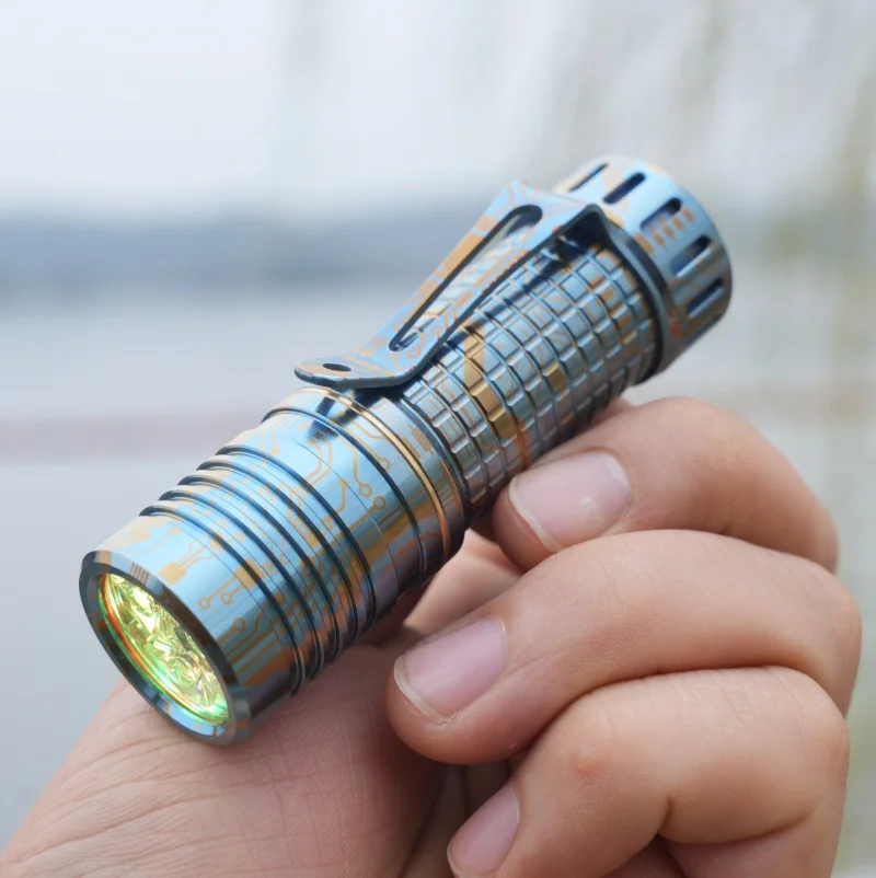 Camouflage titanium 18350  Titanium Flashlight 519A EDC Flashlight High power Rechargeable Led Flashlight  maeerxu