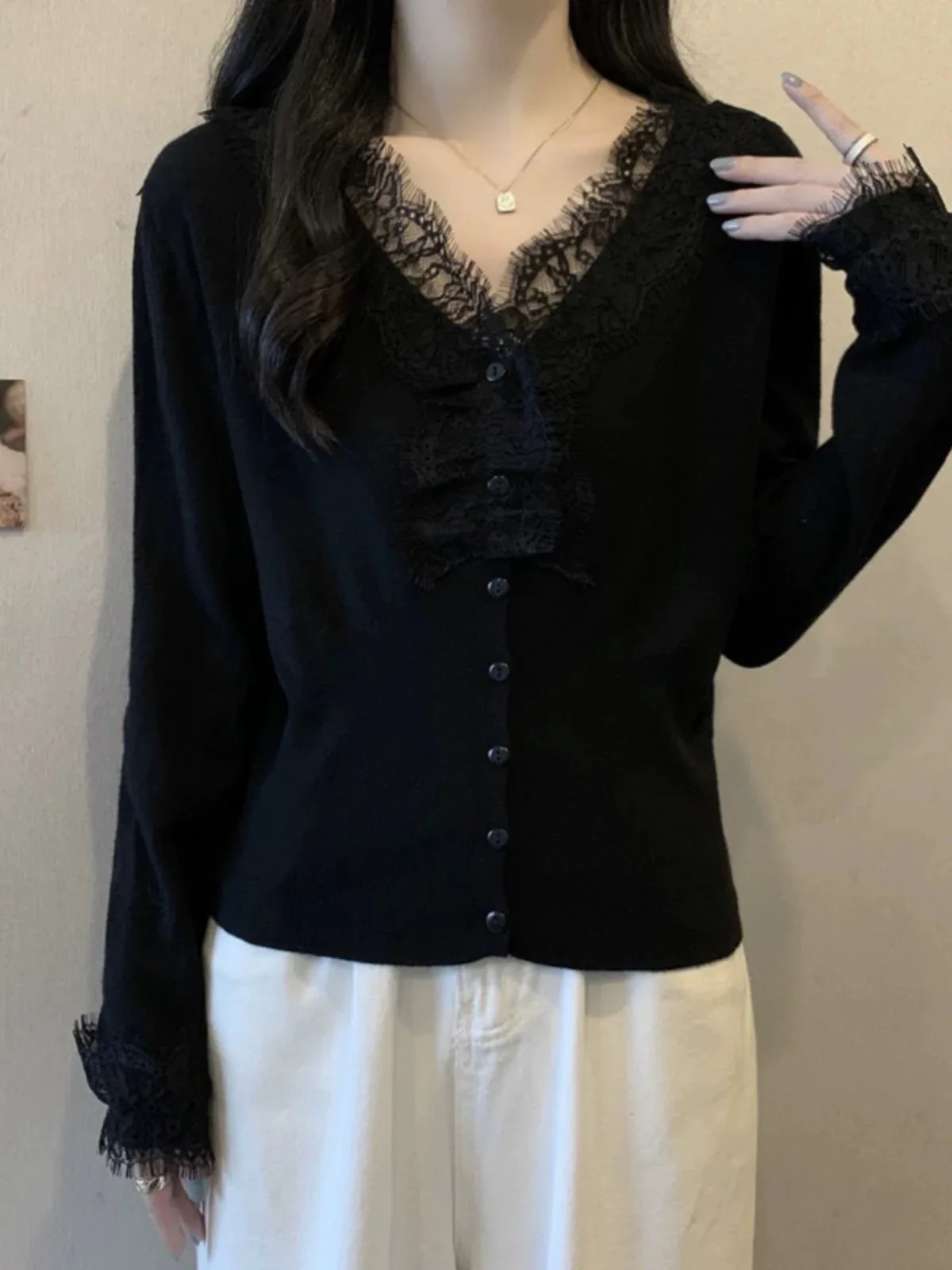 plus Size Lace V-Neck Knitted Base Shirt Women's Spring Autumn Slimming Personality Long Sleeve Pure Desire Top