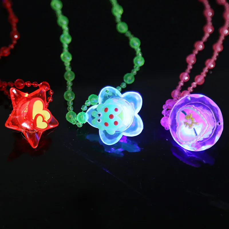 Collar luminoso para niños, colgante de cuentas de acrílico con purpurina Led, juguete para niña, accesorios para fiesta de cumpleaños, COLLAR COLGANTE para regalo