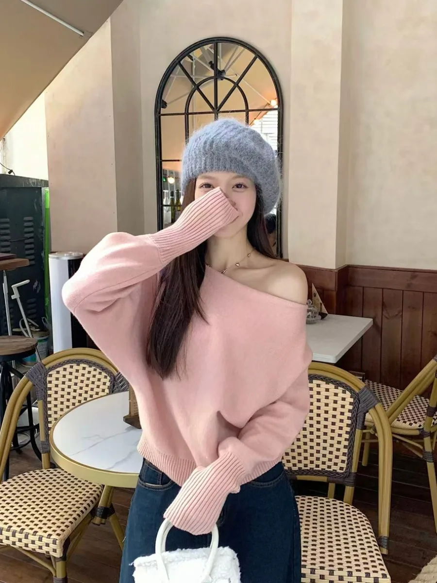 

Осень-зима, новинка Sle Pure Desire, свободный вязаный свитер с наклонным воротником и колючками, уникальная красивая основа «летучая мышь», све...