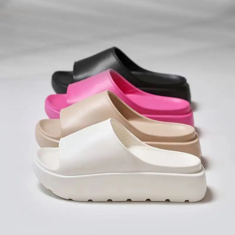 2024 Summer Solid Color Platform Slippers Comfortable And Stylish Beach Shoes Flip-Flops That Get A Lot Of Attention From Users