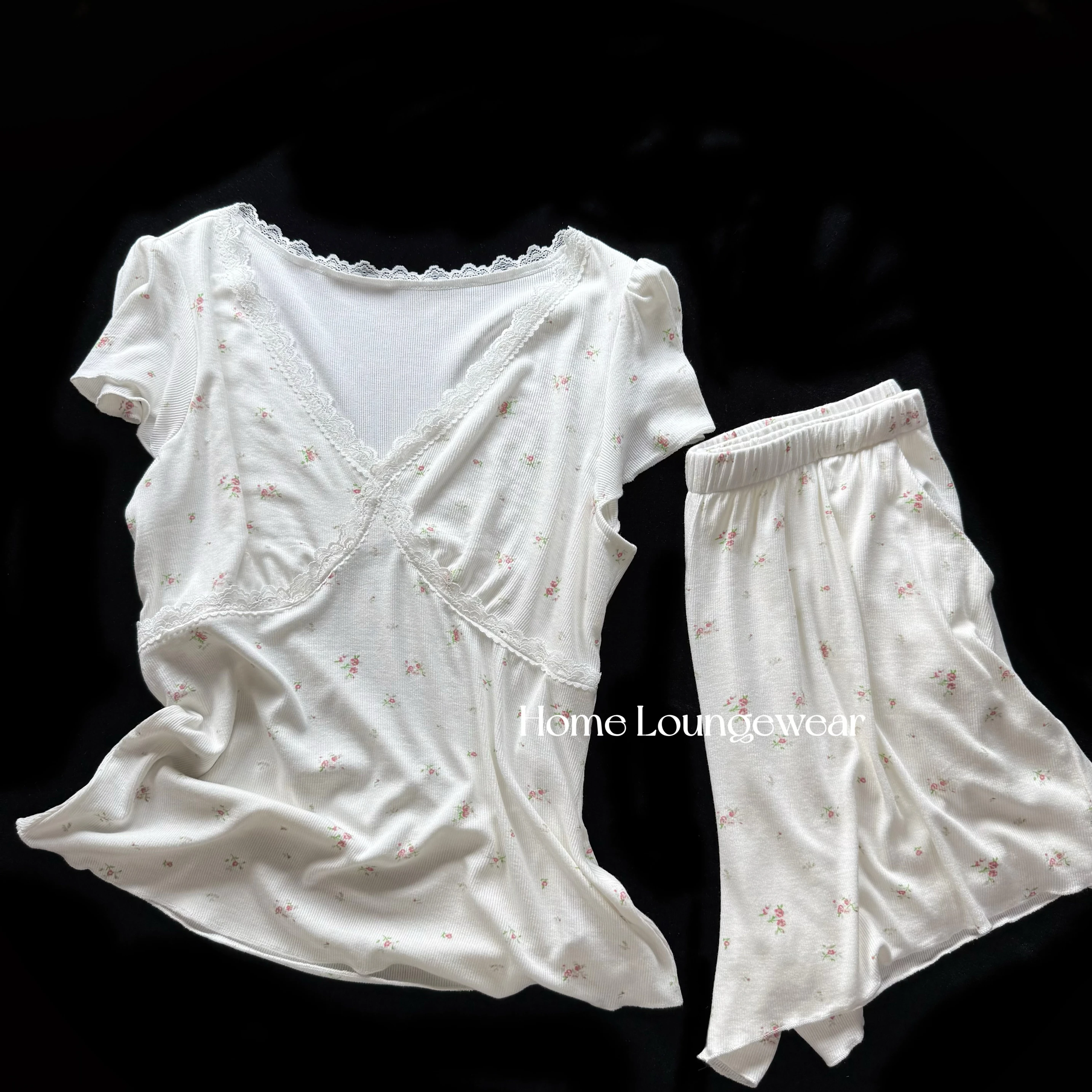 

2025 new modal cotton floral soft and comfortable thin short-sleeved pajamas sweet sister cute girl with chest pad loungewear