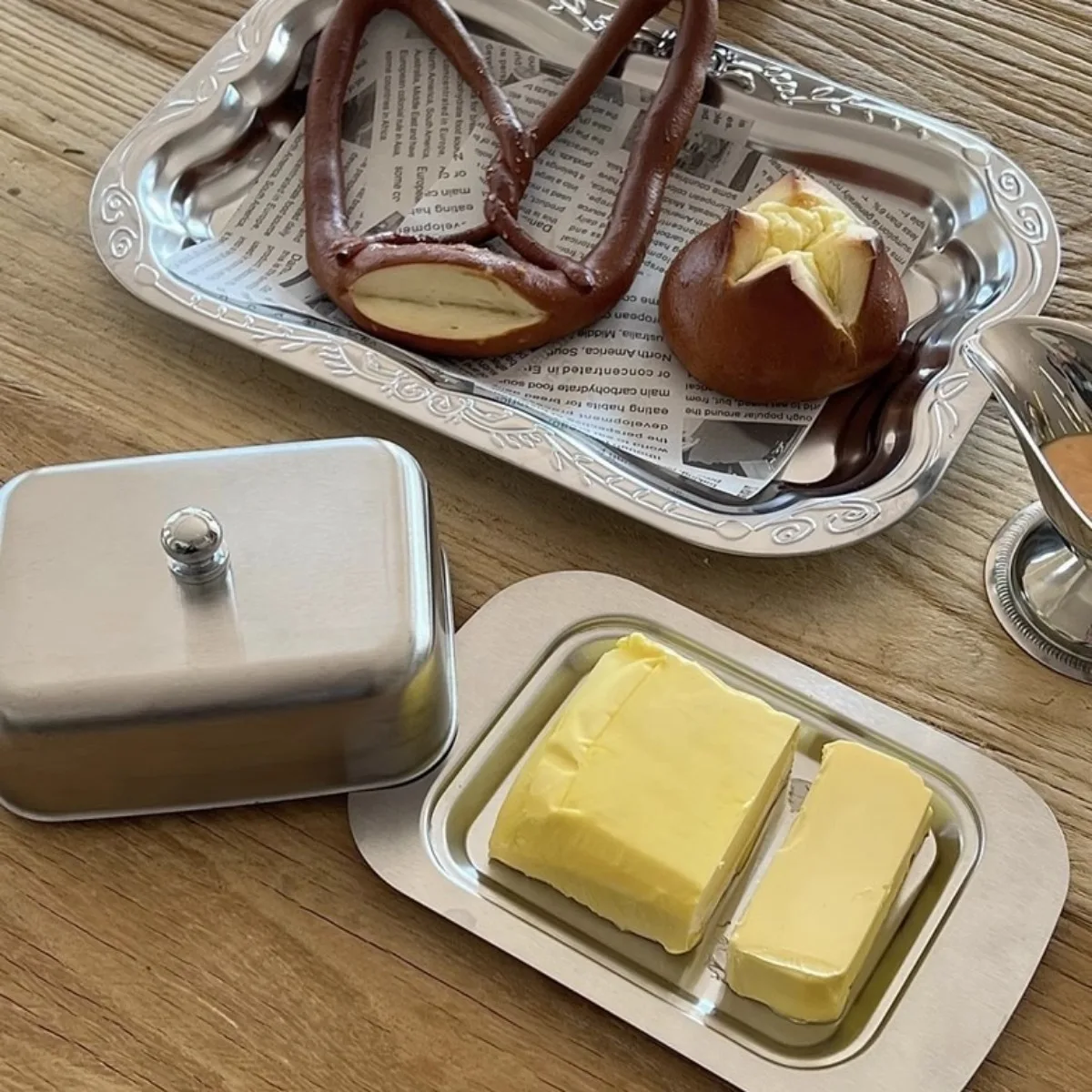 

Butter Dish with Lid Stainless Steel Butter Tray Cheese Holder Cheese Keeper Food Dish Container Tableware Dessert Tableware