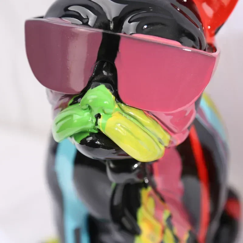 Color sunglasses Bulldog resin crafts, home decoration ornaments living room
