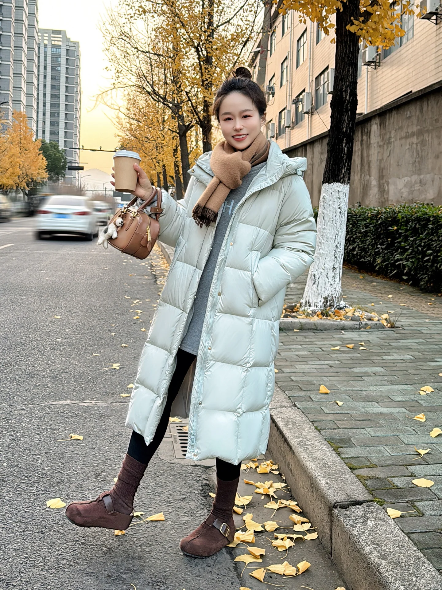 

Корейская женская пуховая куртка-пуховик белого цвета, теплая зимняя куртка на пуху, маленький размер, модная зимняя верхняя одежда 2025 года