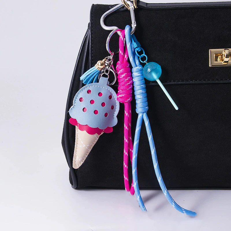 Colgantes para mujer, colgantes de helado de cuero de nicho, Mini bollos de piruleta, llaveros de coche, colgantes simples de moda