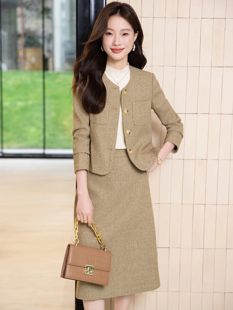 

Женский деловой костюм-пиджак: профессиональный, элегантный, модный, для салонов красоты, ветровка для повседневной носки