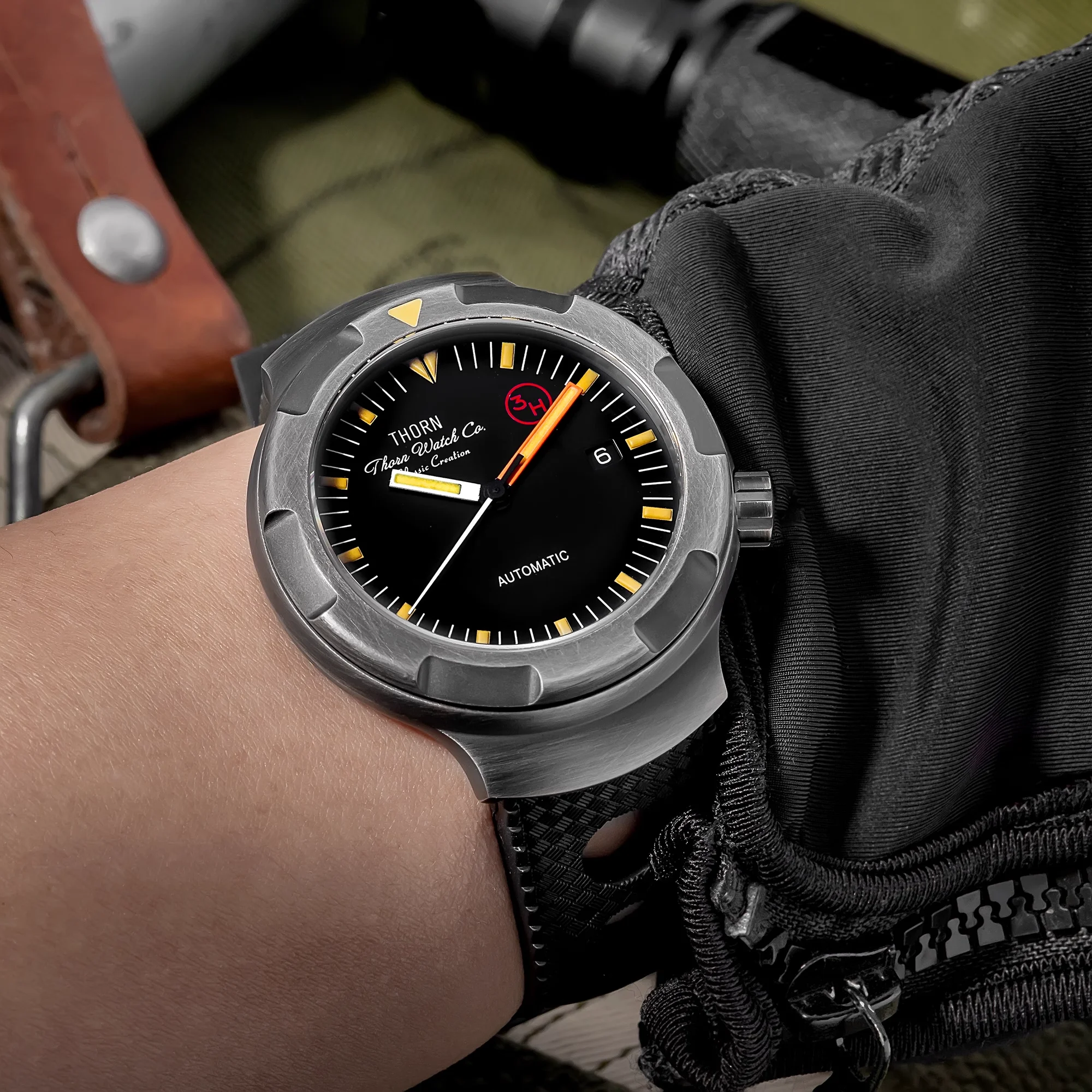 Thorn 42mm Men's Retro Titanium Diver Watch PT5000 Automatic Movement Rubber Strap C3 Luminous 20Bar Water Resistance