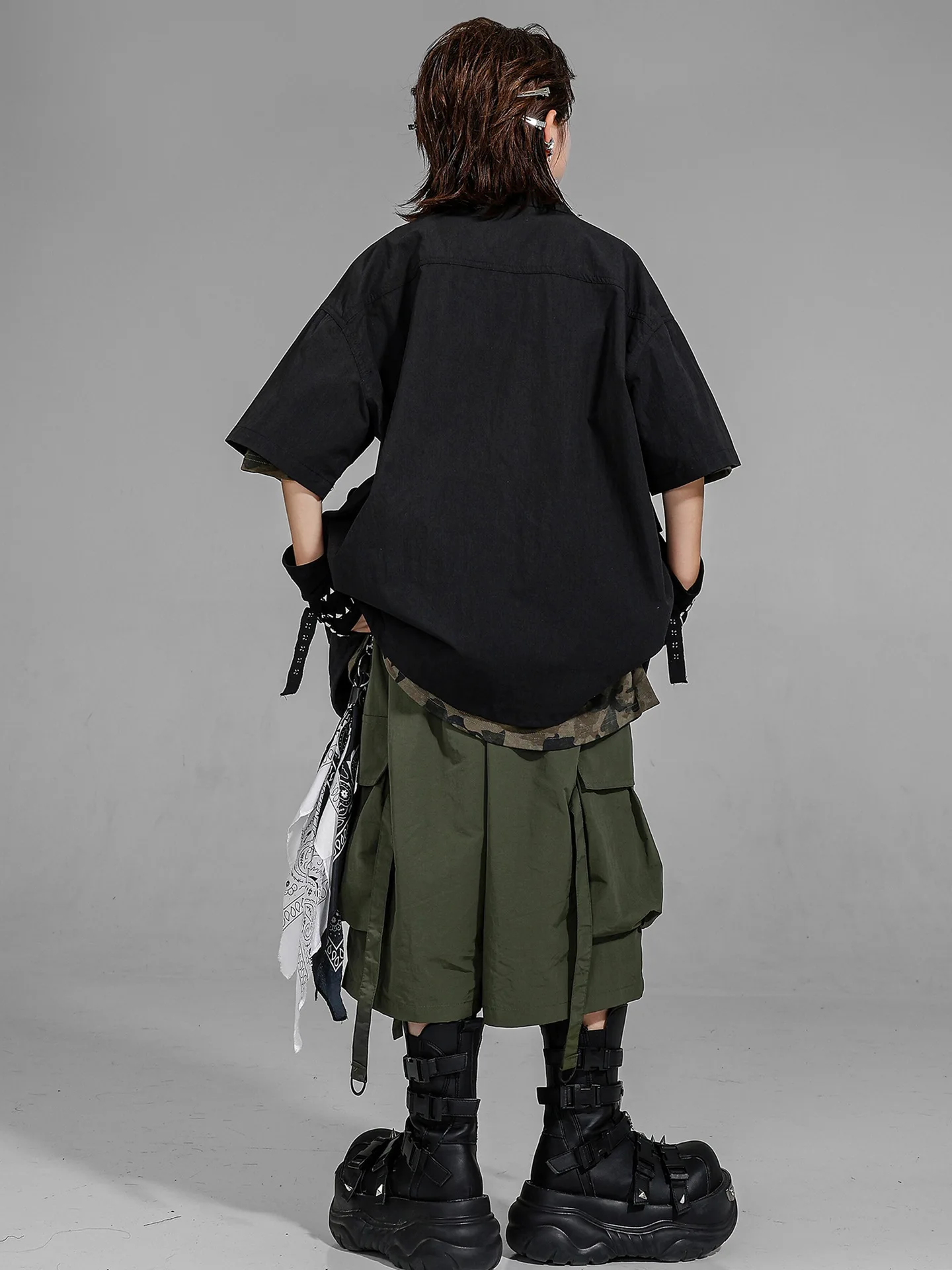 2025 Ragazzi Vestiti Hip Hop Costumi di danza jazz Kid Allentato Camouflage Top Cargo Shorts Pratica Abbigliamento da ballo di strada Abbigliamento DQL11043