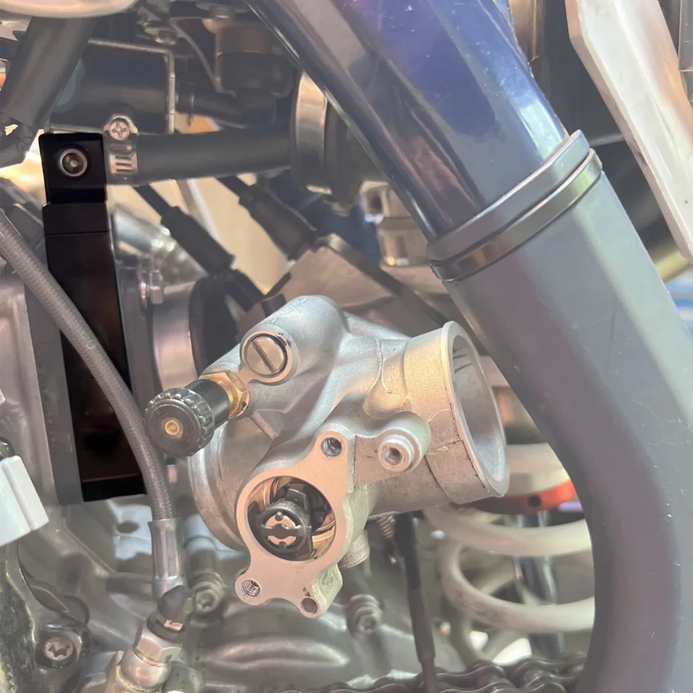 Motorcycle CNC TPI Injector Relocation Block For 250 300 EXC XC-W TPi Six Days 2018-2023 250XC 300XC 150EXC 150XCW TPi 2020-2022