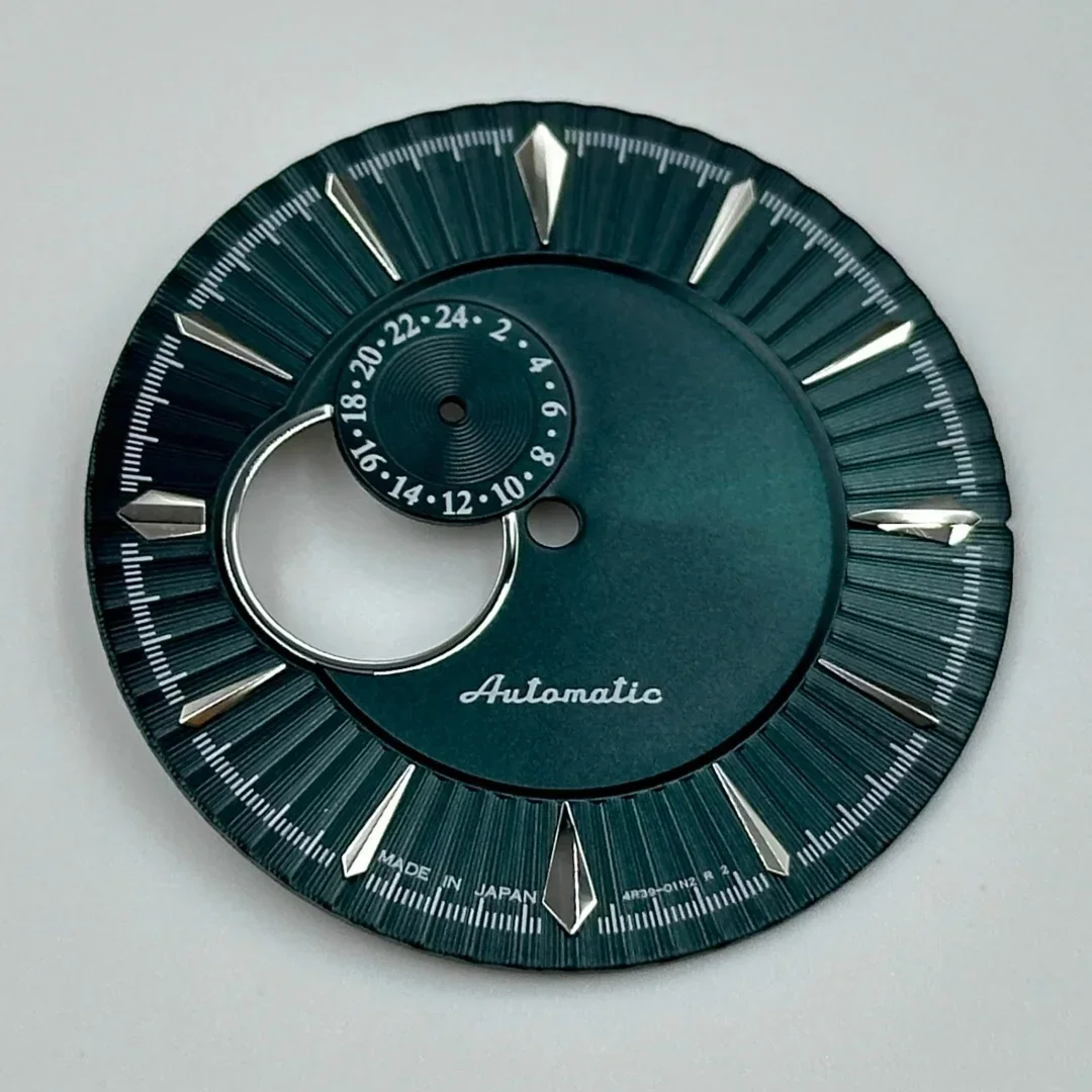 2025 Creative Cocktail Radial Texture Small Date Watch Dial Suitable for NH35/39 Movement Silver Gold Claw Markers Mod Parts