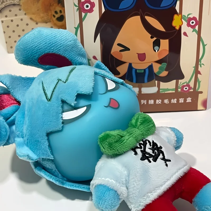 

Оригинальная предпродажа, мужской Yu Fan Alien Stage Rabbit Series, виниловая фигурка, слепая коробка, сумка, модный кулон, коллекционный орнамент, игрушки, подарки