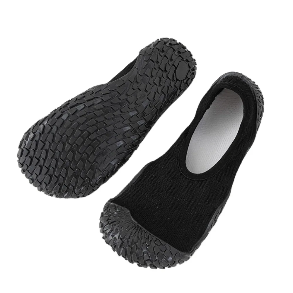 

Simple Anti-slip Fitness Shoes Shock-absorbing Silent Soles Yoga Flat Shoes Indoor Shoes Soft Gym Shoes Women