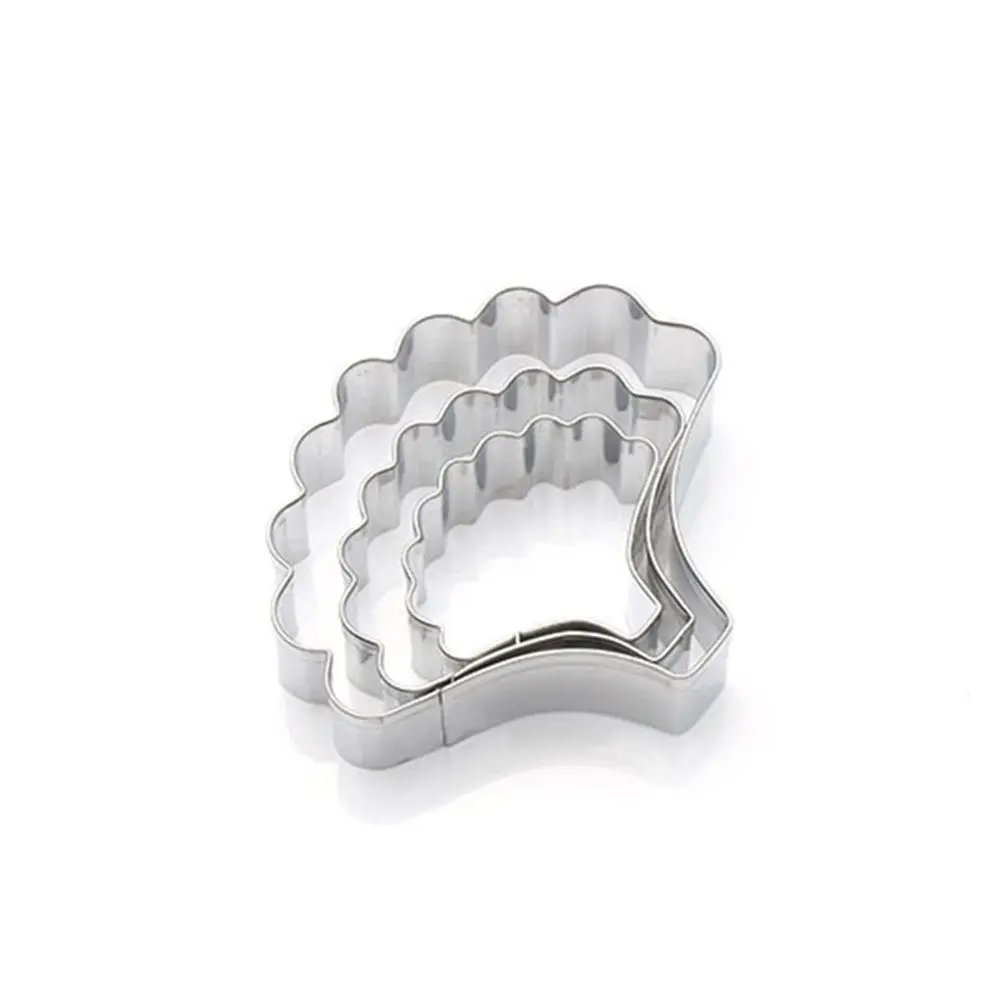 3Pcs Food-Grade Stainless Steel Biscuit Cutter Carnation Petals Shape Anti-Rust Non-Stick for Cookies Cakes Chocolates Mould