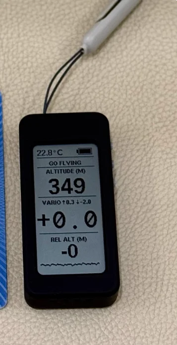 2.13 Screen high-precision outdoor sports equipment, pilot accessories, paragliding altimeter, altimeter