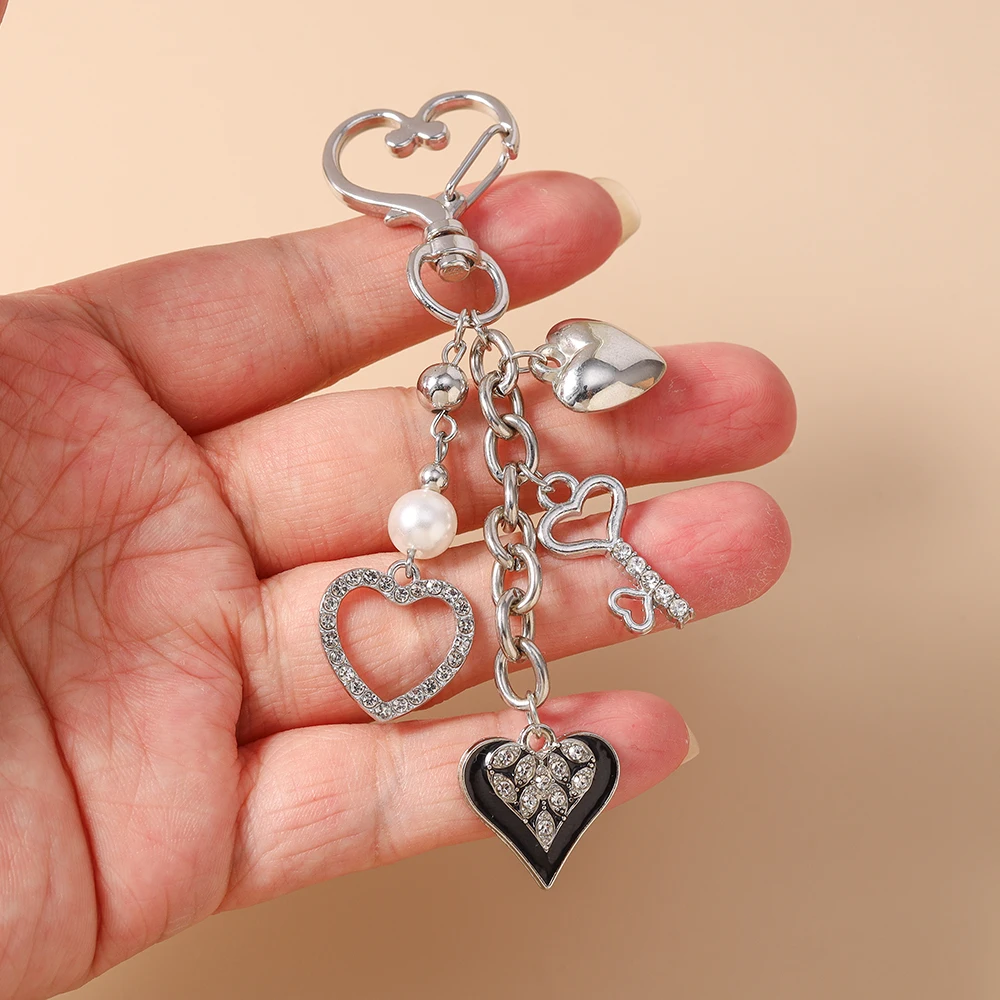 Aihua Niedlicher Kristall-Liebesherz-Schlüsselanhänger für Frauen und Mädchen, Perlen-Schlüsselring-Anhänger für Damenhandtaschen, DIY-Schmuckgeschenke – Detail 3