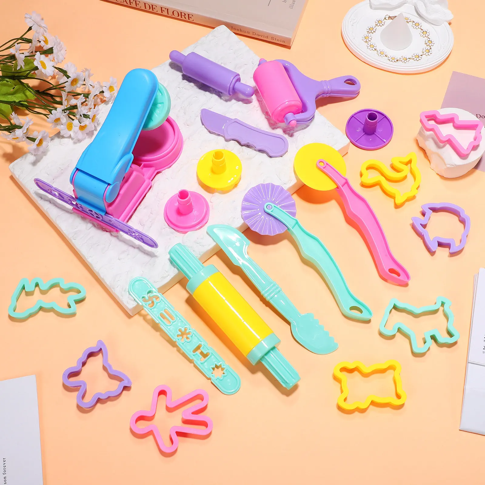 

22Pcs Dough Mold Clay Tools Kit Plastic Animal Molds Noodle Maker Creative Set for Kids Classroom Home Play Fun
