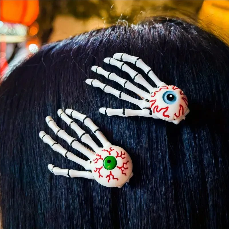 1/2pcs Gothic Skeleton Hand Hair Clip for Women Girl Gothic Style Eyeball Hairpins Halloween Makeup Party Hair Accessories