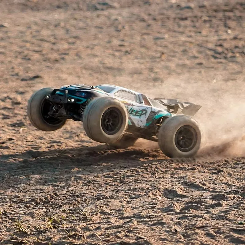 SCY-16102PRO 70 كم/ساعة 1/16 مقياس فرش السيارات 4WD سيارة التحكم عن بعد 2.4Ghz التحكم عن بعد على الطرق الوعرة مركبة الأطفال