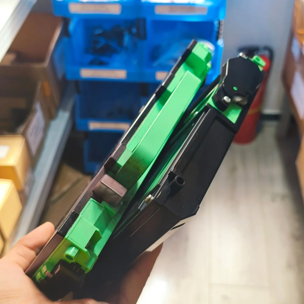 

WT-320CL WT320CL Коробка для отработанного тонера для Brother HL L8250 L8260 L8360 L9200 L9300 L9310 L8600 L8610 L8850 L8900 L9550 L9570 L8260CDW