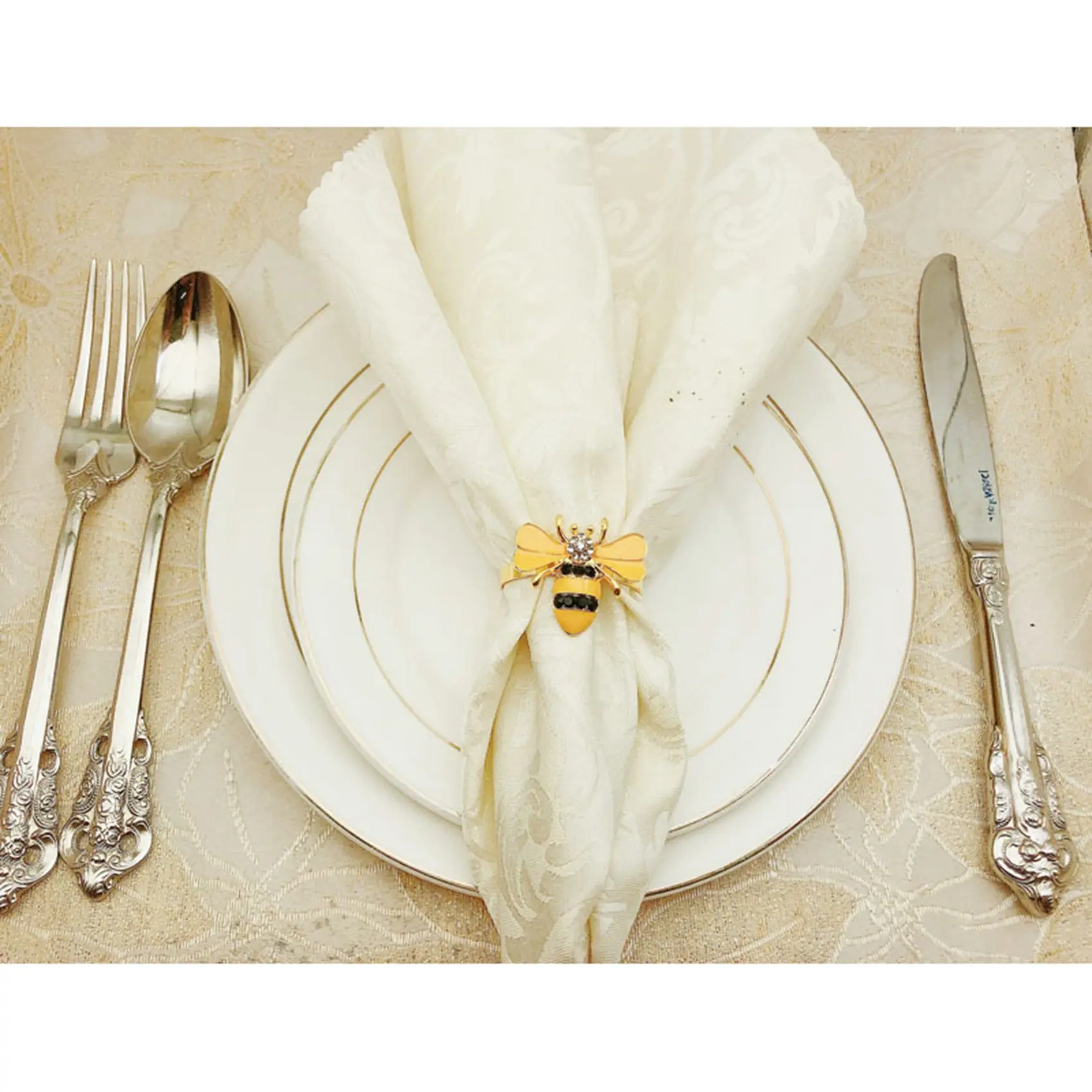 GOOD-6PCS Yellow Bee Design Metal Napkin Rings Towel Buckle Bumble Bee Napkin Holder Wedding Party Festival Hotel Table Decor