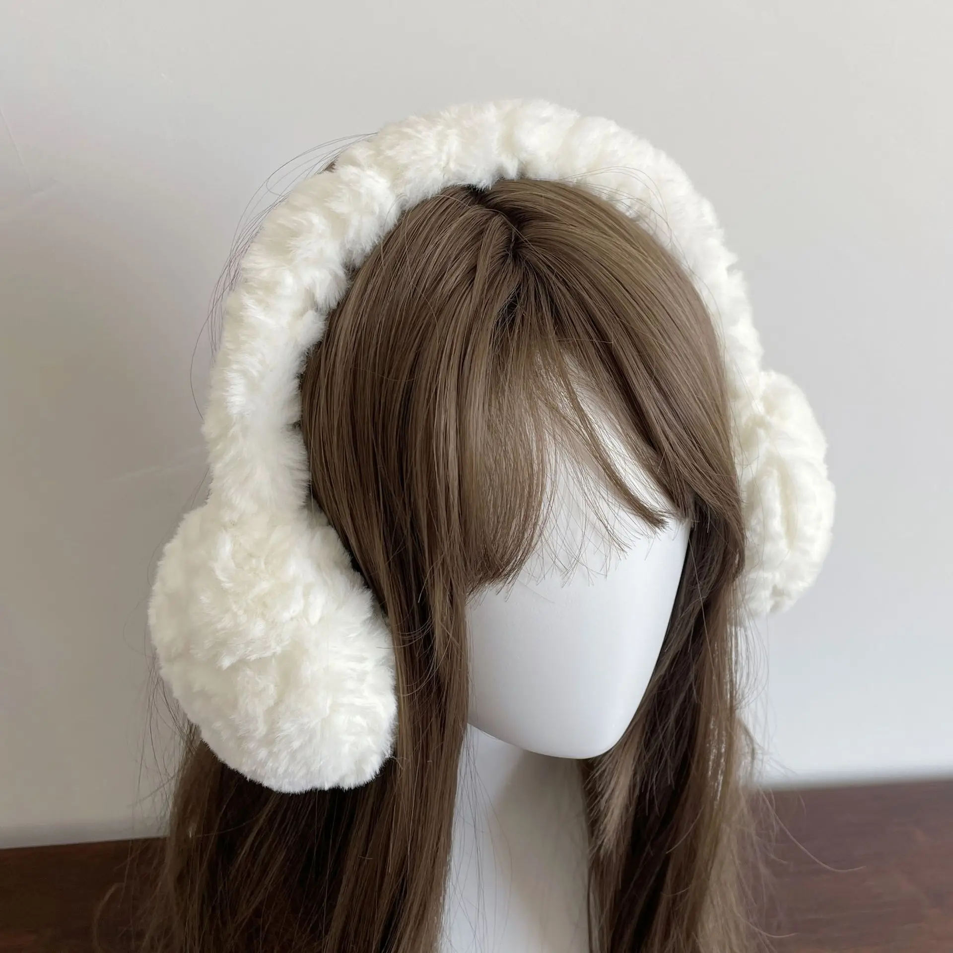الأبيض تقليد الصوف طويل الشعر أفخم غطاء للأذنين الشتاء سميكة الدافئة غطاء للأذنين موضة غطاء للأذن في الهواء الطلق الملحقات