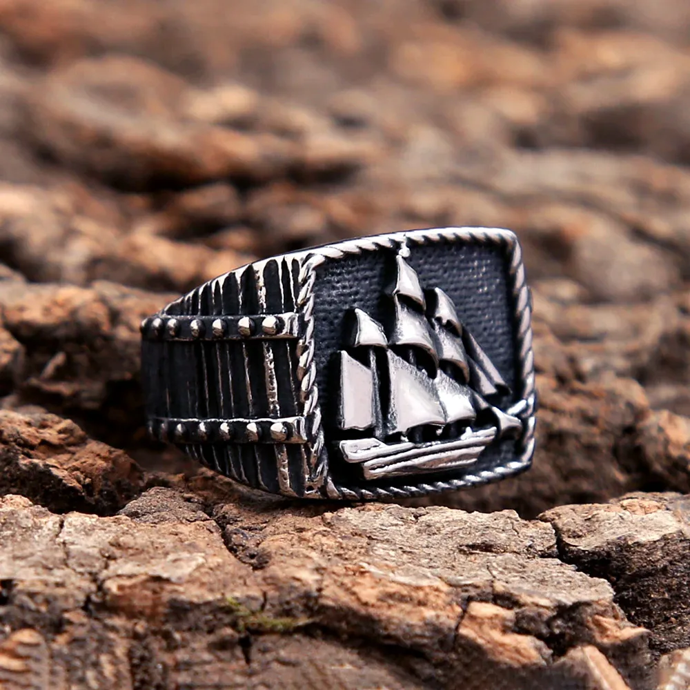 Bague Chevalière en Acier Inoxydable Style Punk Gothique Viking Bateau Pirate – Amulette Porte-Bonheur pour Homme Marin – Accessoire de Fête Tendance – Cadeau Idéal – Vente en Gros
