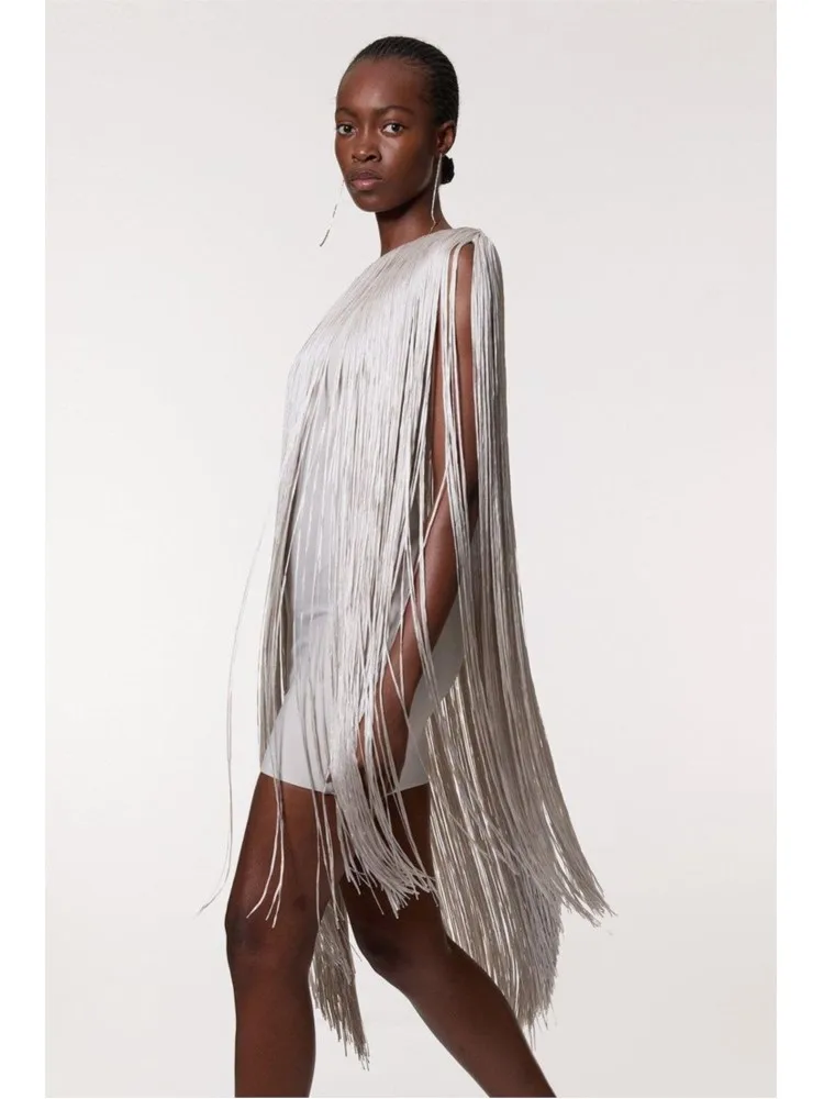 Sukienka z frędzlami, asymetryczny dekolt, bez rękawów, sukienka z odkrytymi ramionami, nowa letnia damska krótka sukienka w jednolitym kolorze, eleganckie sukienki na przyjęcie.