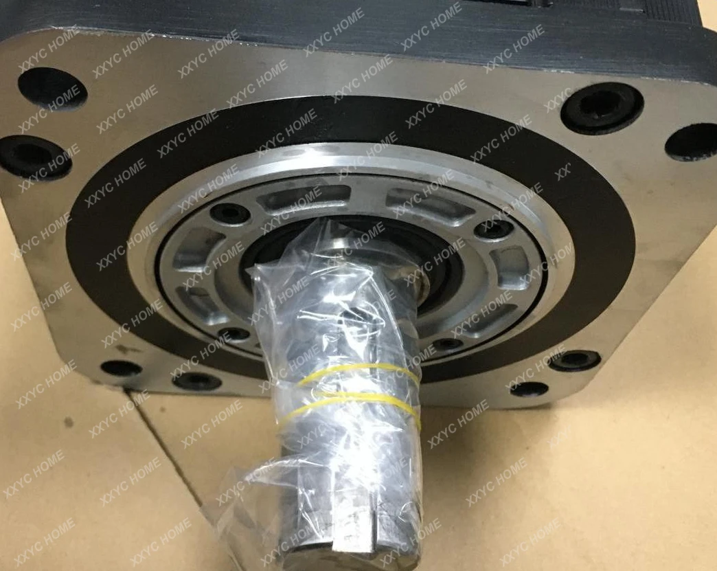 Двигатель R88M-1L3K030C-S2/1M2K020C/1L530F-BS2/W3K010H/T