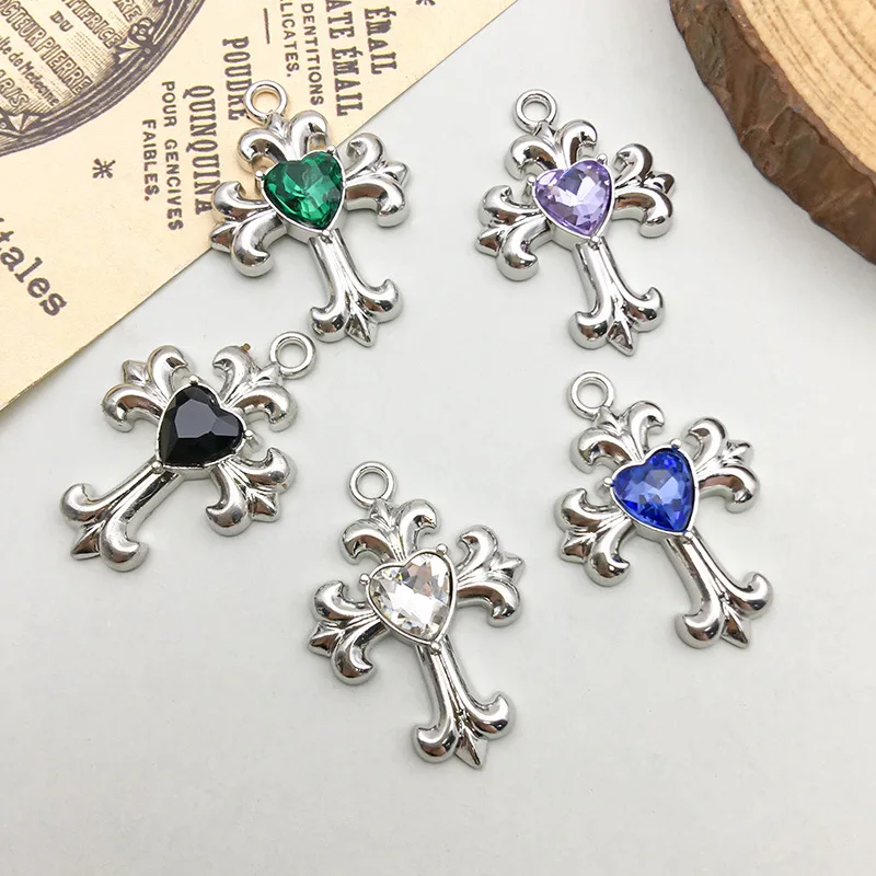 

Wholesale Y2K Pendant DIY Charm Jewelry Women Cross Heart Decoration Girl Fashion Luxury Accessories Female Gift