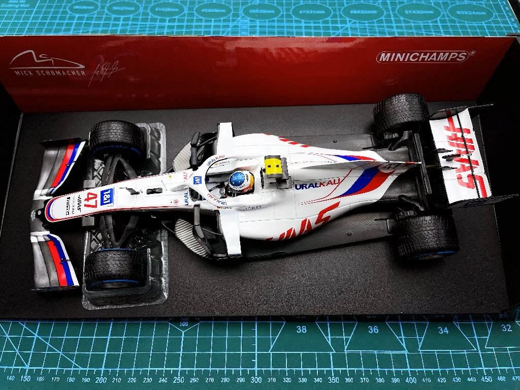 

Minichamps 1:18 F1 VF21 2021 Michael Schumacher Belgium Simulation Limited Edition Resin Metal Static Car Model Toy Gift