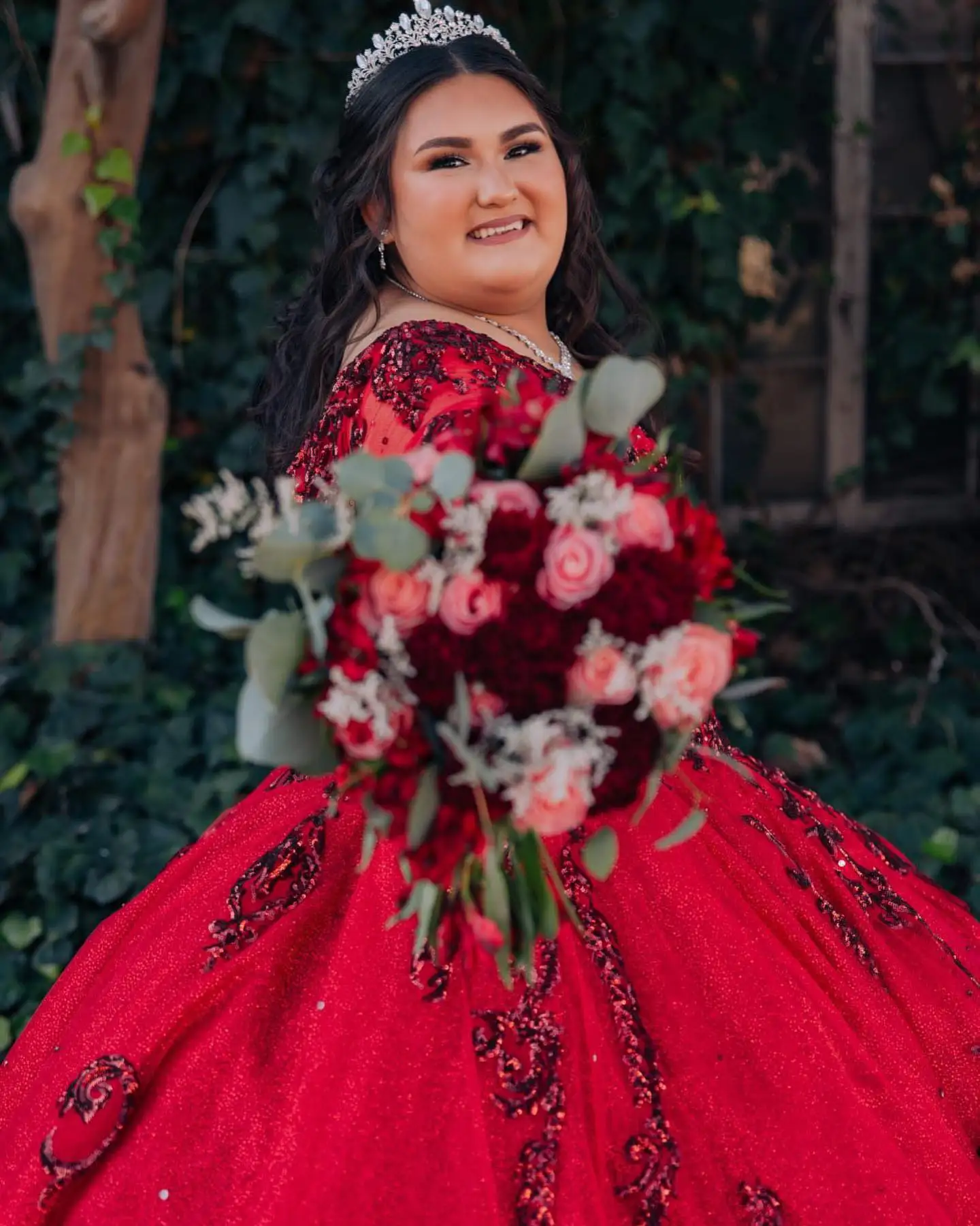 Długie rękawy Quinceanera sukienki balowe tiulowe studniówki słodkie 15 cekiny do sukienki koronkowe aplikacje Plus Size Vestido De Quinceañera