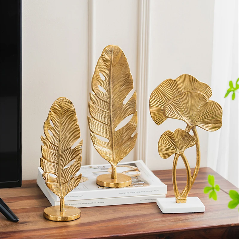 Golden Aluminum Crafts Home Decor Leaf Shape Light Luxury Livingroom Desktop Decoration New House Gift Elegant Space Decoration