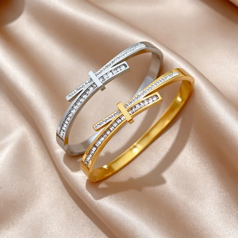 Stainless Steel Zircon Cross Bangle for Women Open Cuff Bracelet Minimalist Luxury Couple Best Friend Gift Jewelry Accessories