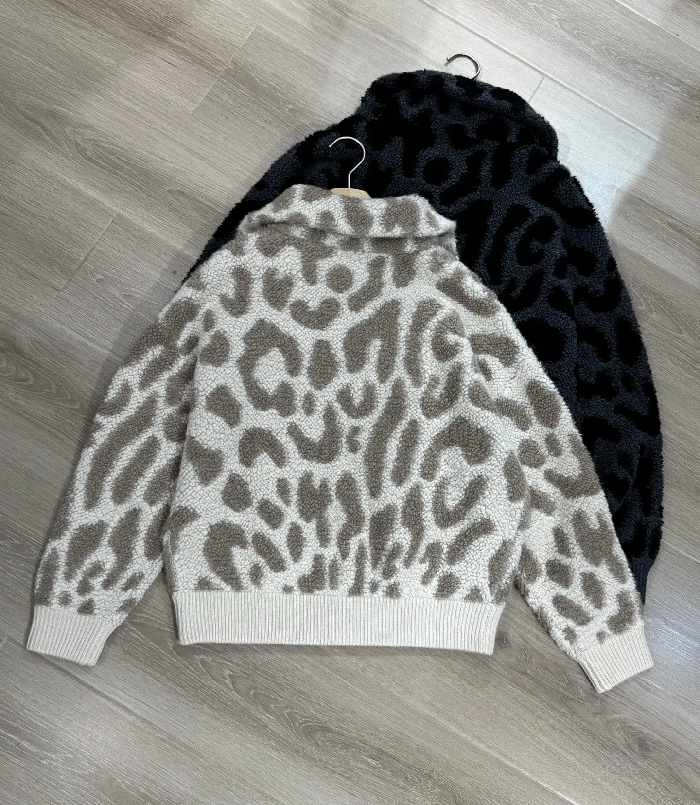 

New Autumn And Winter Cashmere Wool Colorblock Leopard Collar Coat Cardigan Jacket Women