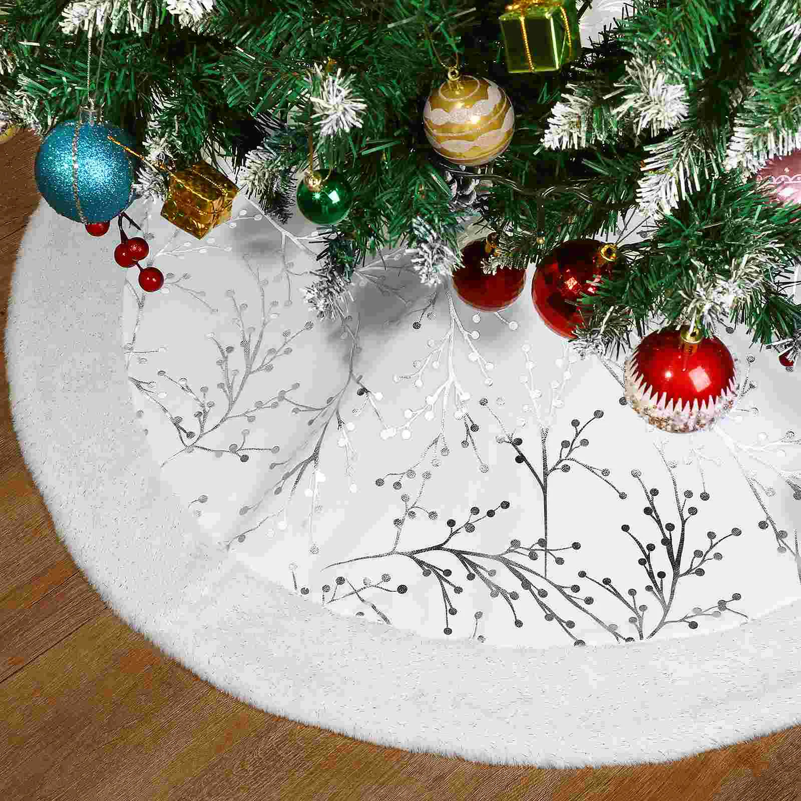 

Tree Skirt Christmas Decorations Ornaments Pearlescent Flannel Mat for Under White