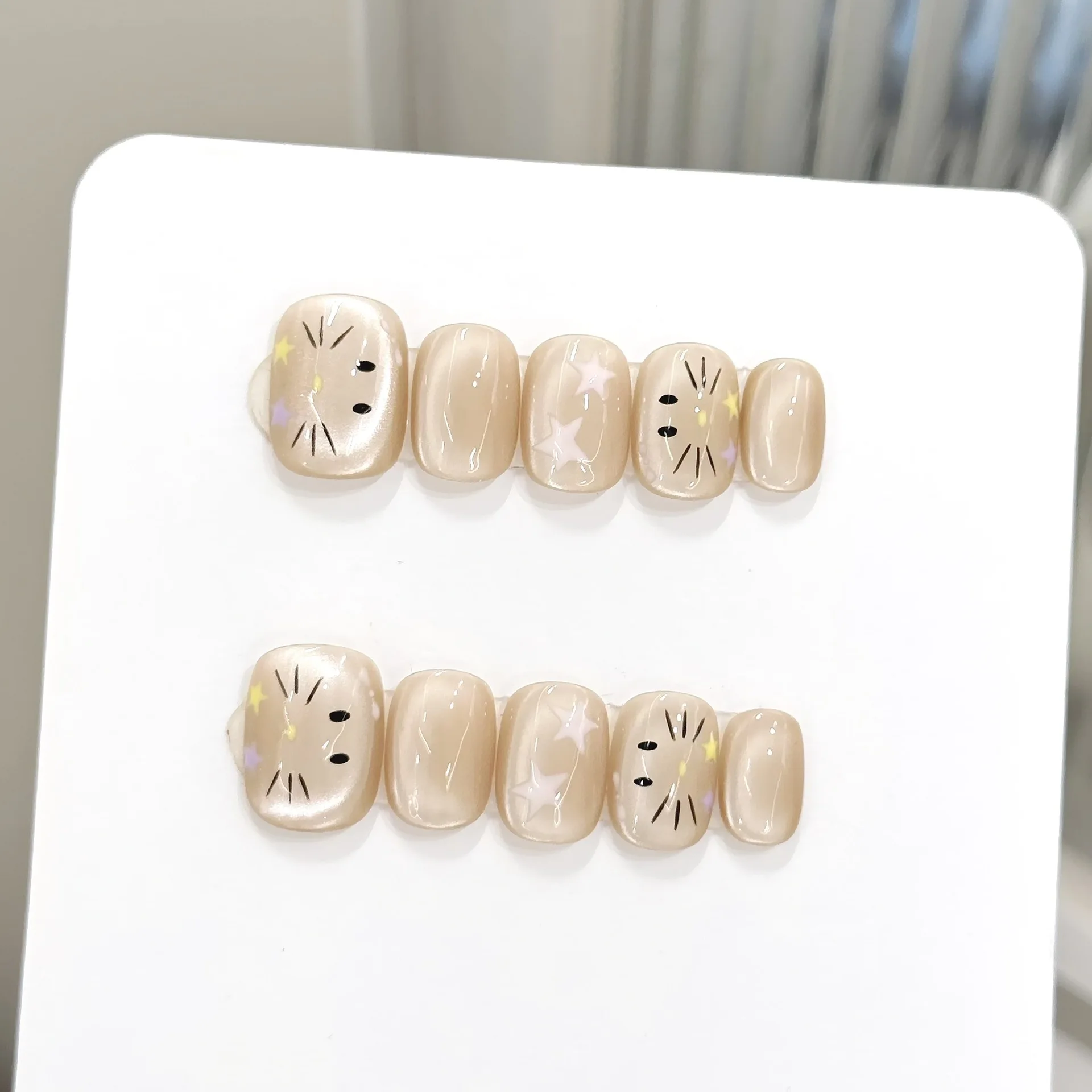 

10 PCS Luxury Handmade Press on Nails Short Oval Naked color cat Design with 3-PIECE Tool Adhesive Nail Glue Tabs