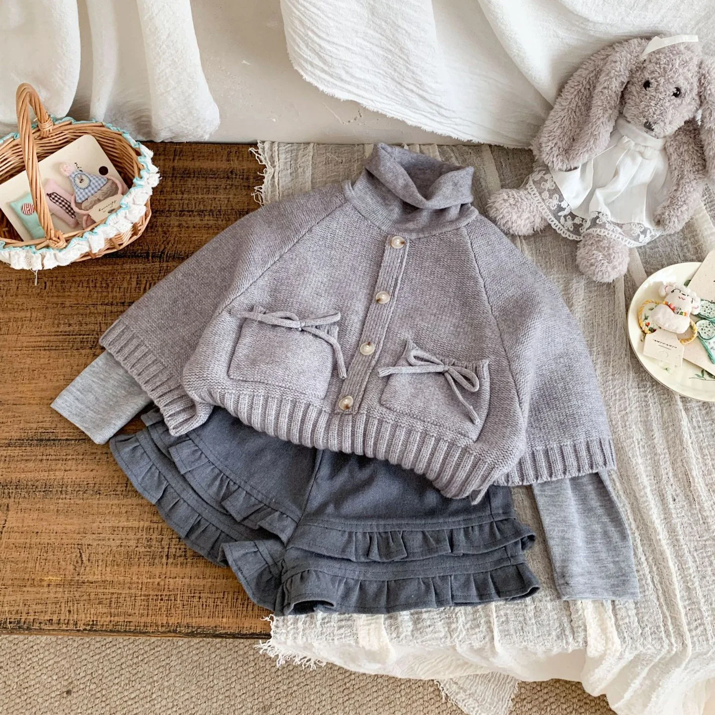 Girls Outerwear Spring and Autumn 2025 New Style Children Sweet Bow Cape Sweater Girls Baby Bow Cardigan Top